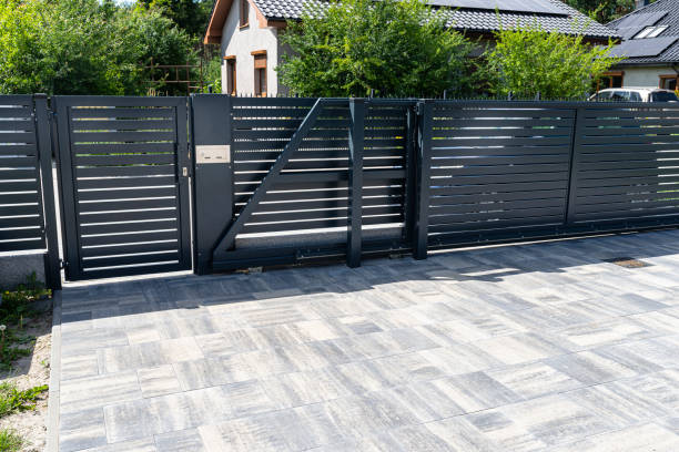 Best Driveway Paving Company  in Salyersville, KY
